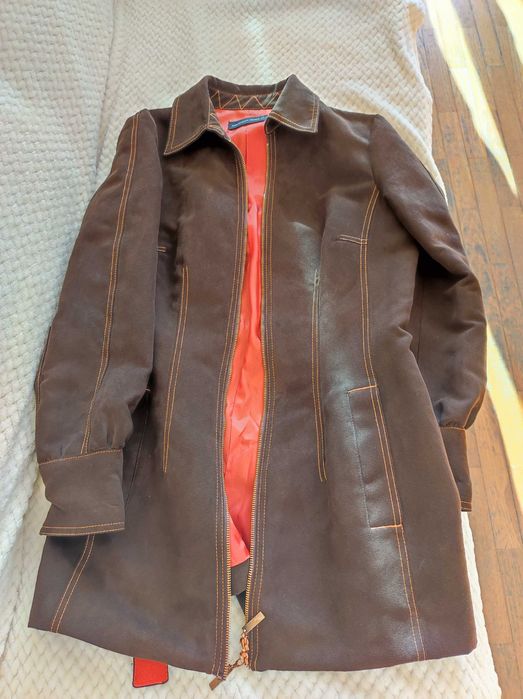 casaco de antilope castanho