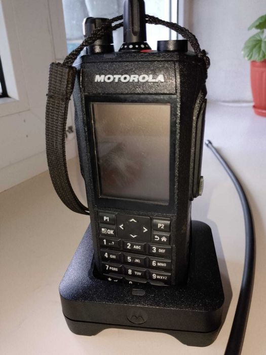 Продам Моторола R7