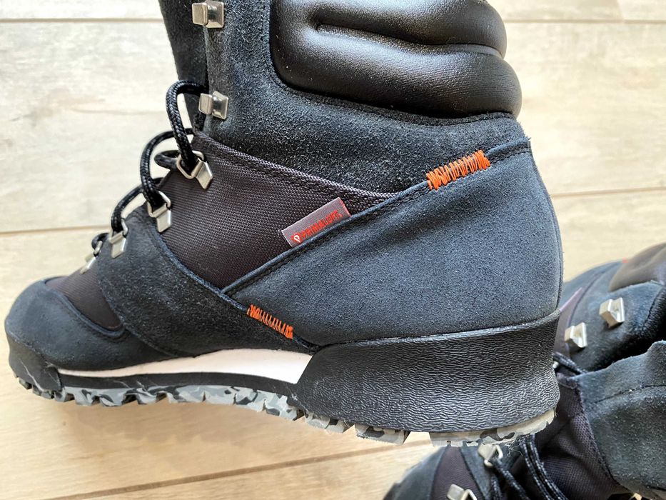 Adidas Terrex — треккинговые / хайкинговые ботинки средней высоты