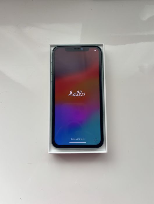 Iphone 11 128GB + capas incluidas
