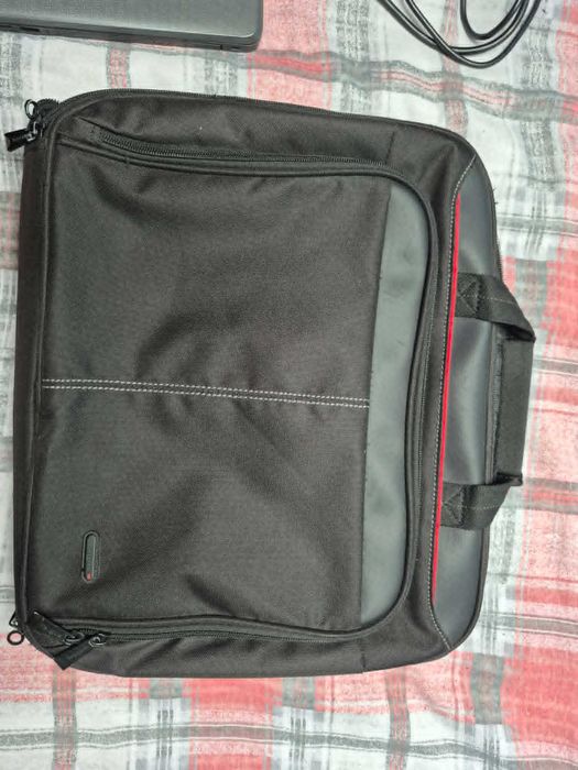 Laptop HP 250 G6 i3 / 8GB RAM / 256GB SSD + Torba i Ładowarka