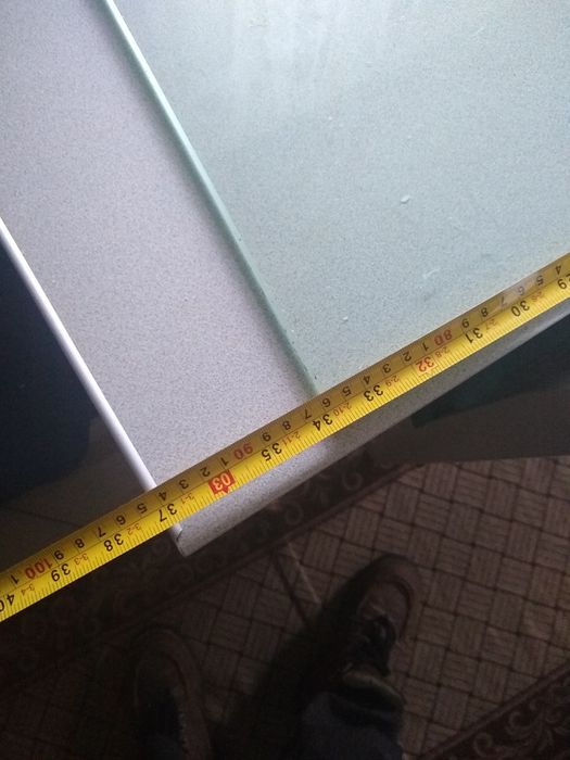 Szyba na ławę o grubości ok 1cm