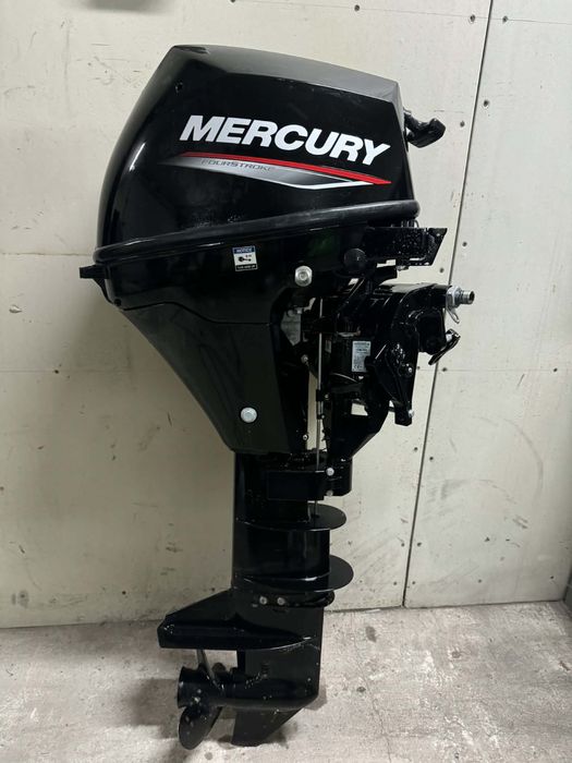 Silnik zaburtowy Mercury 8km