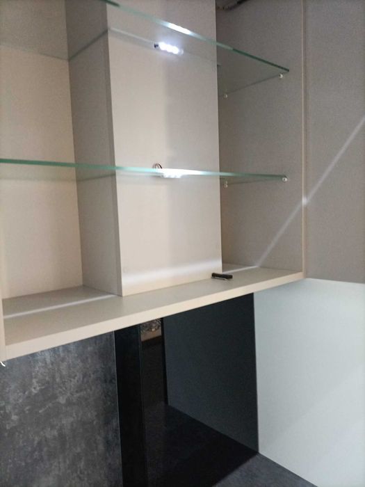 Duża Kuchnia Blum+lakier, Egger blaty+ oświetlenie , okap Teka 90..