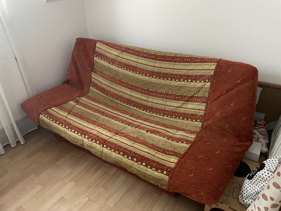 Łóżko, kanapa rozkładana z pojemnym schowkiem