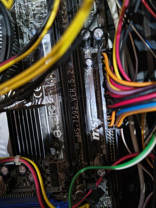 Системный блок. Не дорого. Или на запчасти