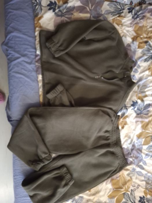 Флісові костюми в ідеальному стані