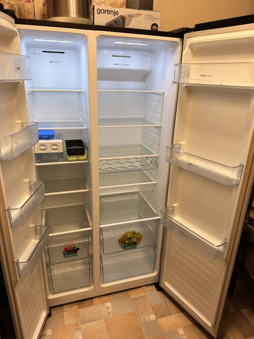 Холодильник SIDE-BY-SIDE