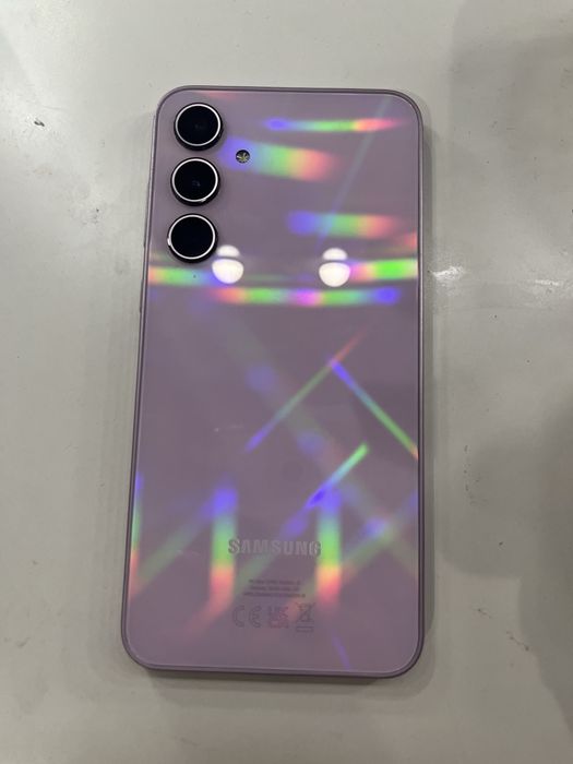 Samsung A35 fioletowy