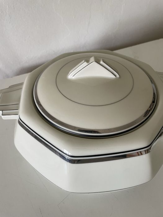 Candal terrina e pratos