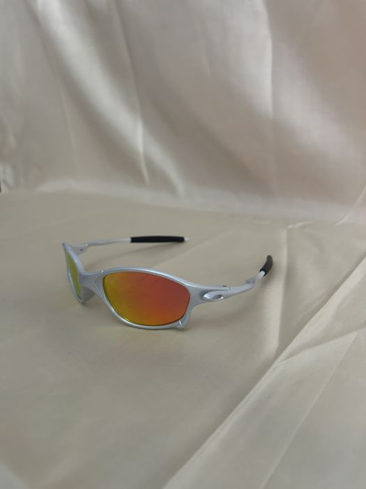 Oculos julites br