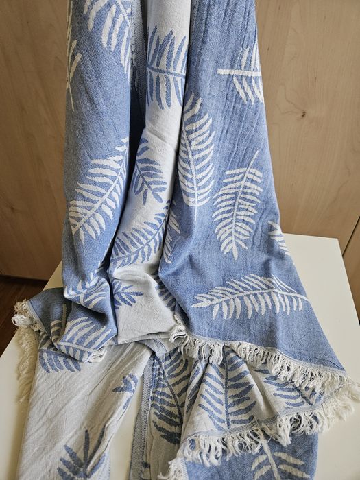 Wielofunkcyjny turecki bawełniany ręcznik Pestemal 100x180 motyw liście niebieski