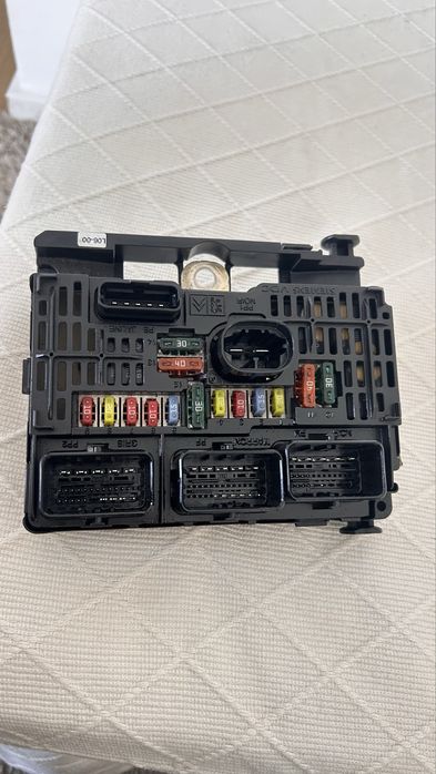 Caixa de fusivel citroen c4 gasolina