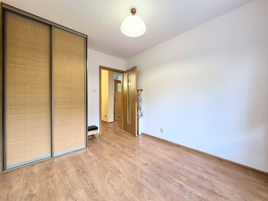 !!-trzy pokoje do wejścia WŚRÓD ZIELENI, kameralne osiedle z 2009 ROKU-TARAS 8,5m2-piwnica 4m2-!!