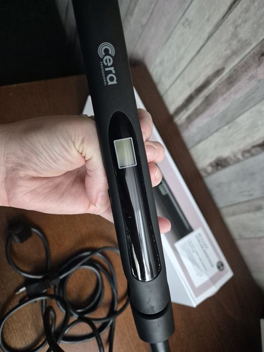 Profesjonalna prostownica do włosów idealna do loków Cera płaska