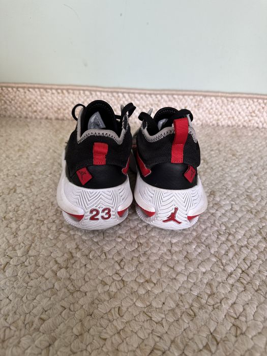 Buty do koszykówki Nike AIrMax Jordan rozmiar 36,5