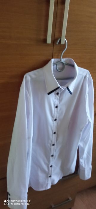 Bluzka biała koszulowa