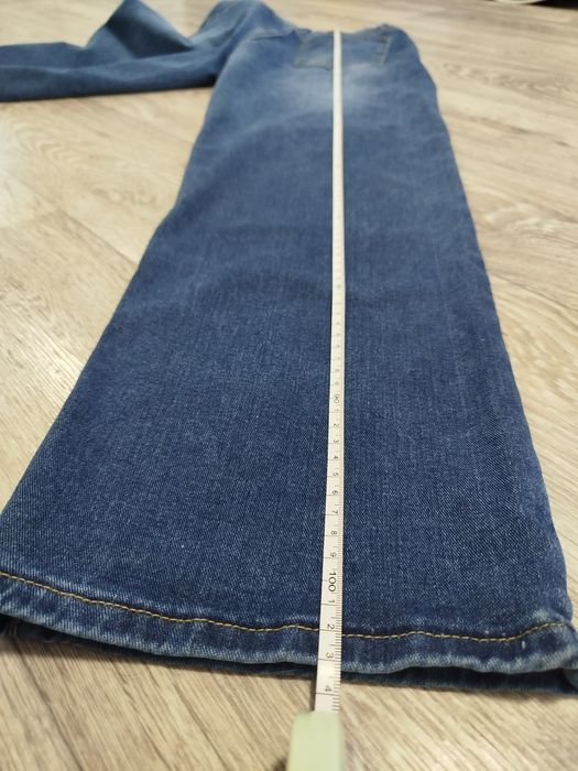 Джинси кльошні темно-сині НОВІ жіночі М