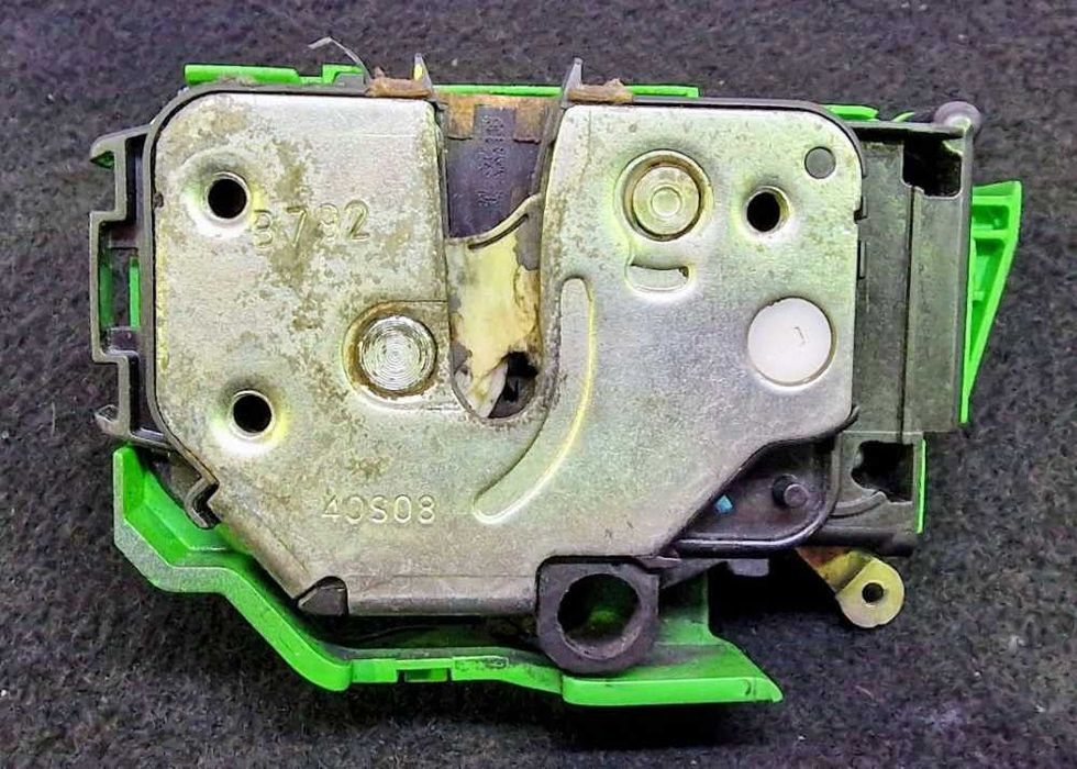 Fechadura / Fecho Porta Frente Esquerdo 50509155 - ALFA ROMEO MITO