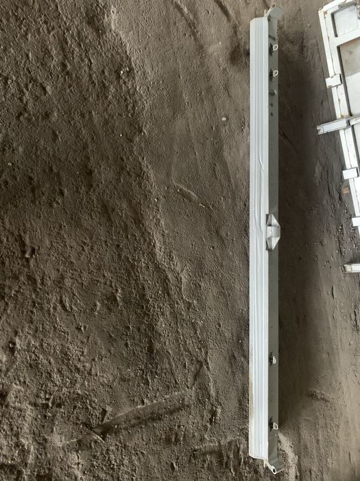 Балка воріт зерновоза