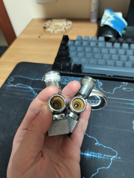 Кутовий шаровий кран для  води