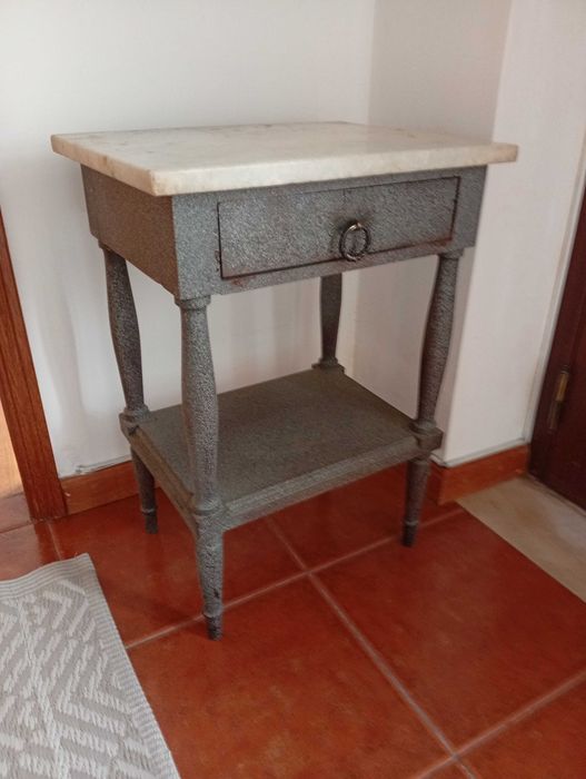 Vendo mesa de apoio