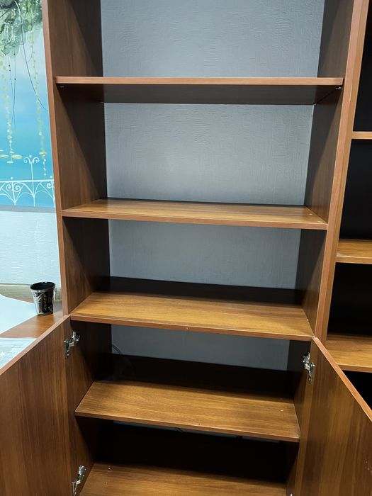 Офсиный шкаф