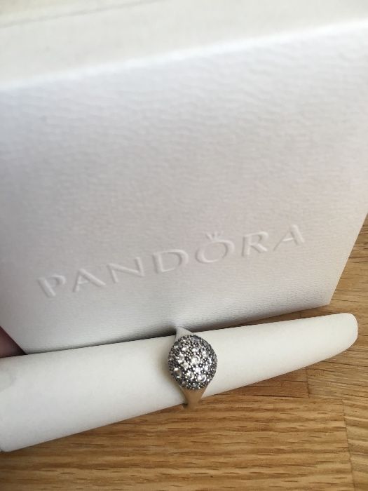 ‼️nowy, oryginalny srebrny pierścionek Pandora, sygnet. Rozmiar 56.