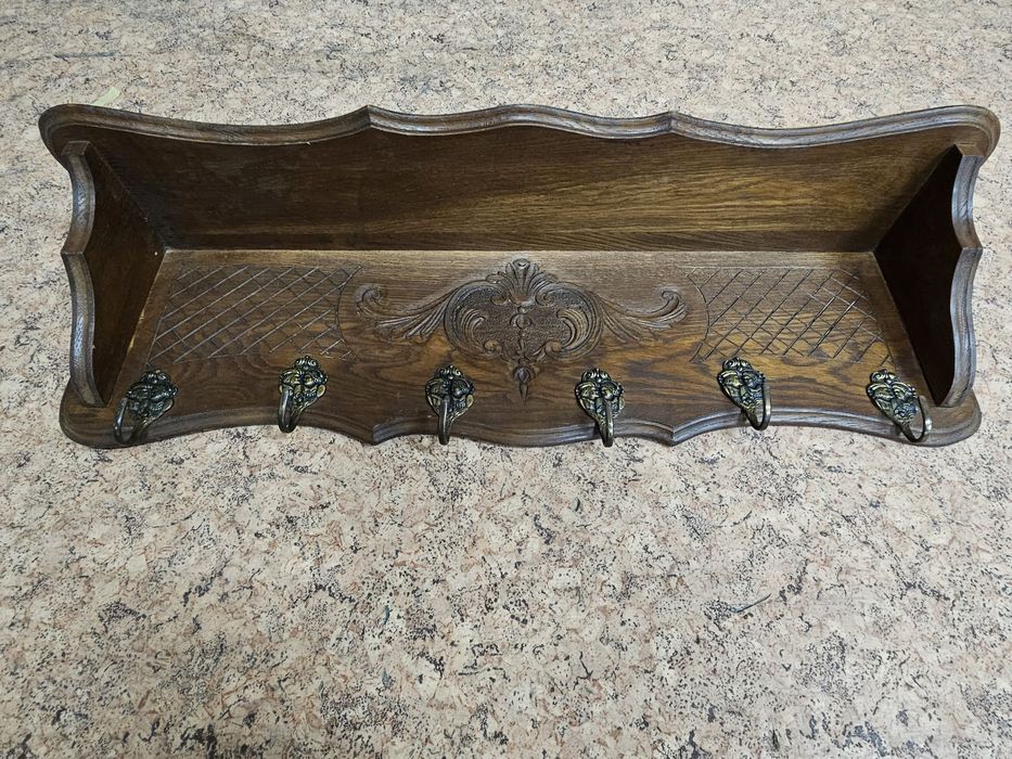 Stylowy wieszak z Francji