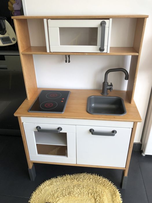 Cozinha de brincar - criança
