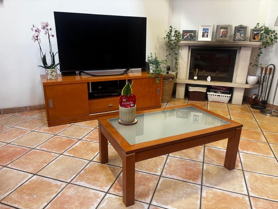 Móvel de TV em cerejeira