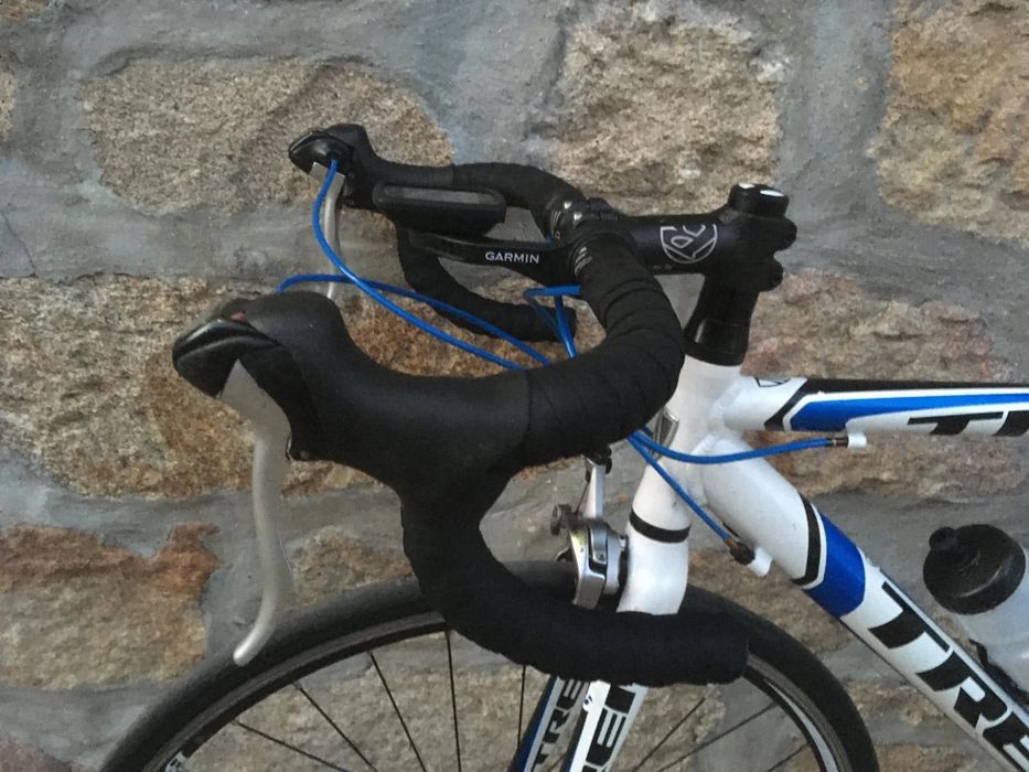 Bicicleta estrada trek