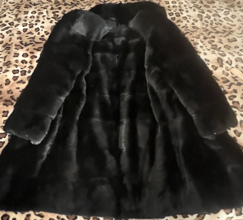 Норкова шуба розмір L/40/48, можна і на M/38
