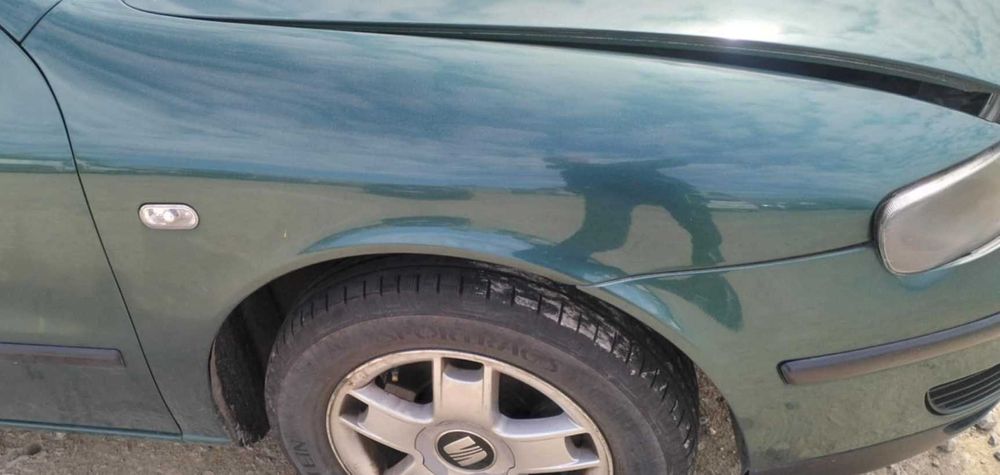 błotnik prawy lewy seat Leon I Toledo II rózne kolory