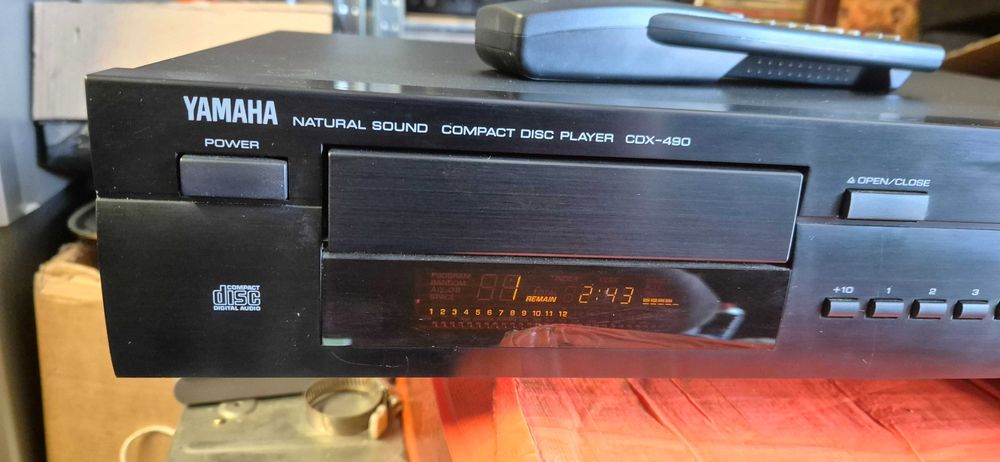 Yamaha CDX - 490 + oryginalny pilot