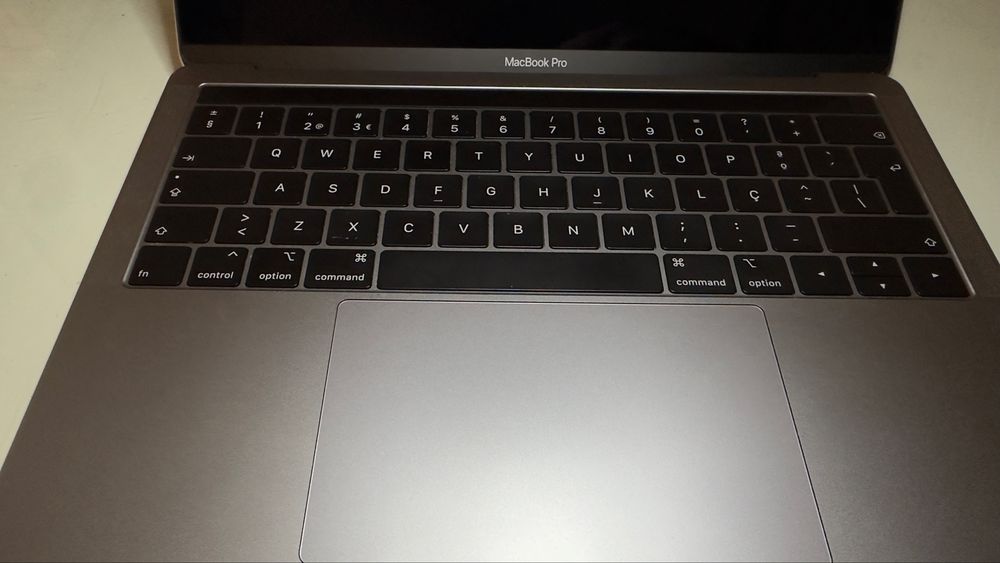 MacBook Pro para peças493772053907384322