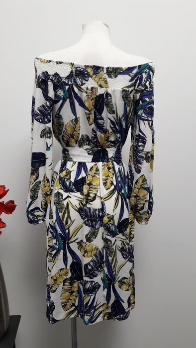 Sukienka hiszpanka biała liście 36 S  długi rękaw