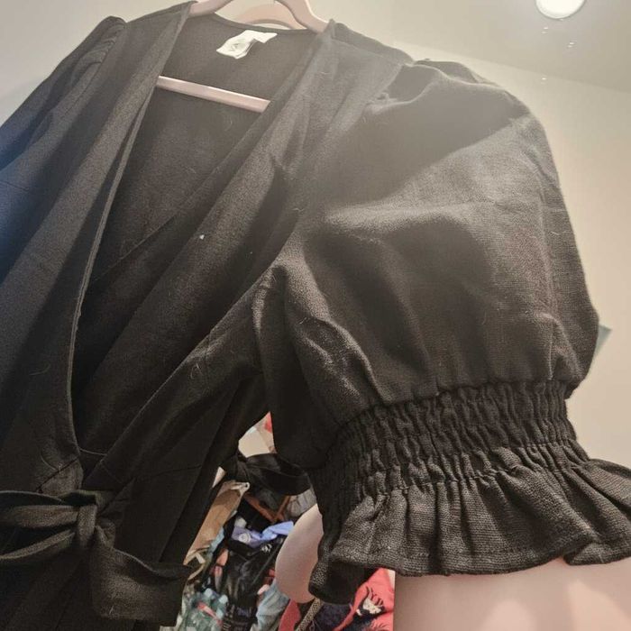 Czarna Sukienka YAS z Falbaną. Nowa Bez Metki. XL