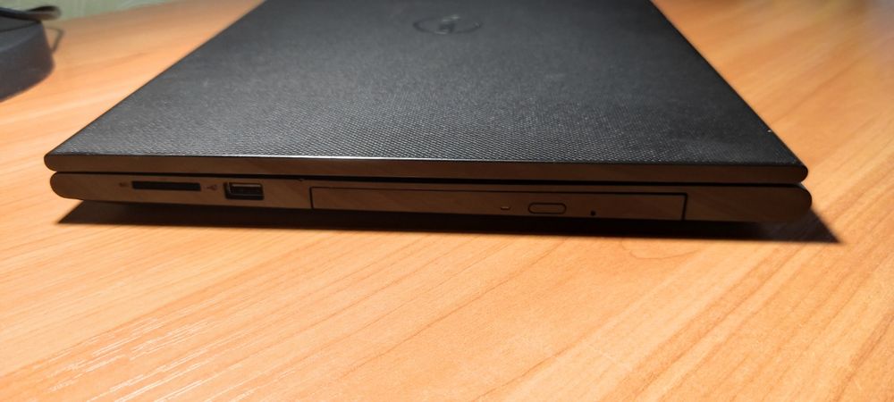 Ноутбук Dell Inspiron 15