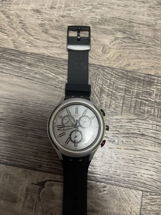 Продам часы SWATCH