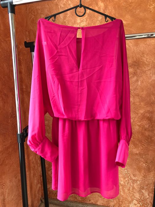 Сукня міні рожева