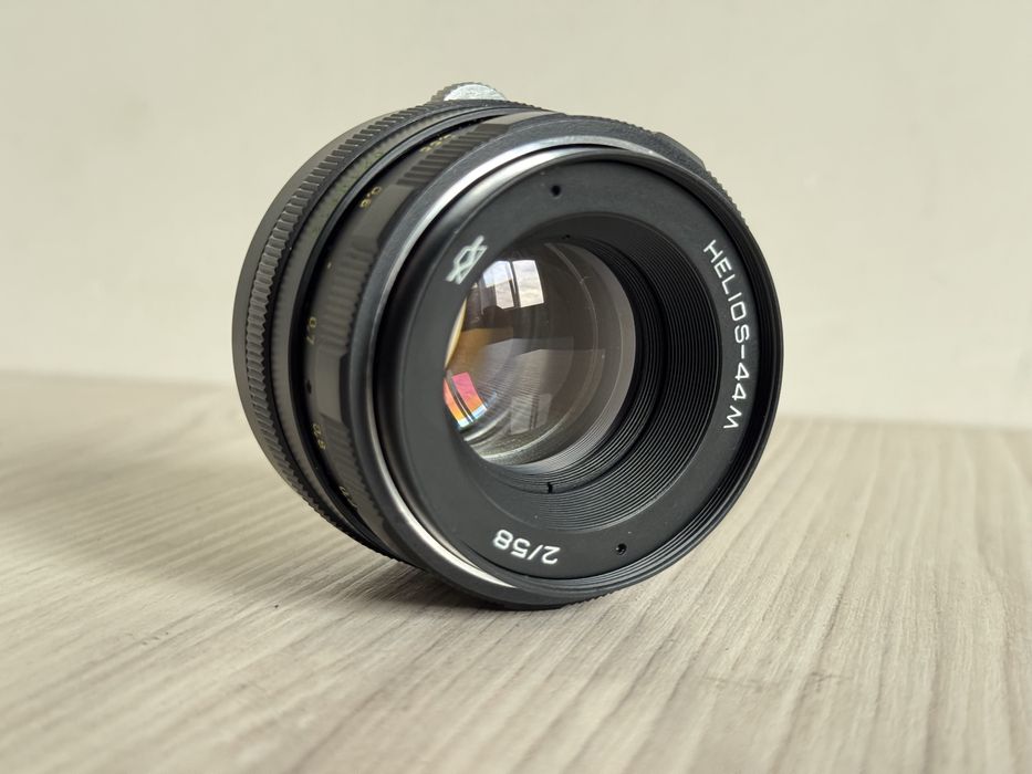 Фотоаппарат Зенит TTL,объектив Гелиос 44м f/2 58mm