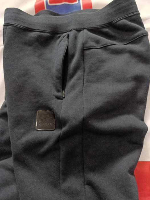 Штани спортивні чоловічі Nike Air Max