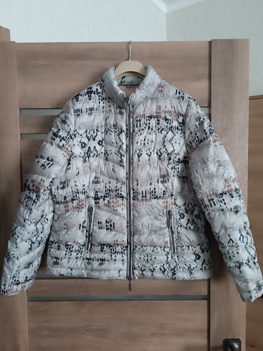 Пухова куртка (стограмівка)