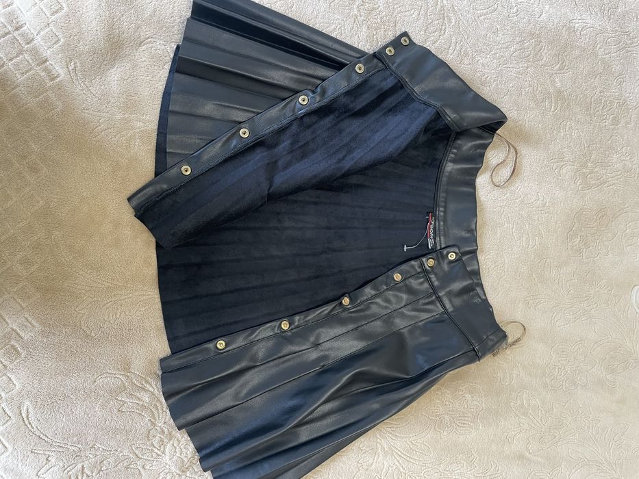 Спідниця з екошкіри