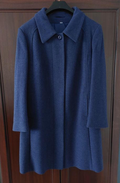Elegancki chabrowy płaszcz damski z kaszmiru 52