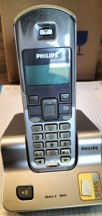 Telefon bezprzewodowy Philips Dect 321