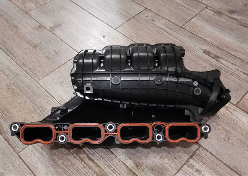 Впускной коллектор Toyota RAV4, Camry, Avalon. Hybride 2.5 2018 -