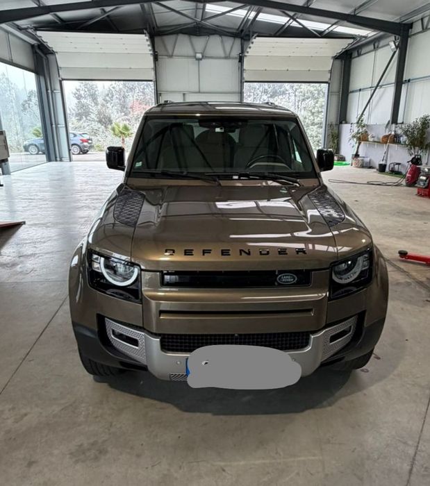 Land Rover Defender 3.0 I6 110 AWD S