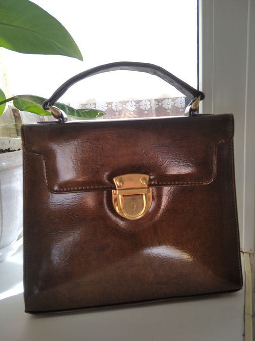 Сумка женская в хорошем состоянии